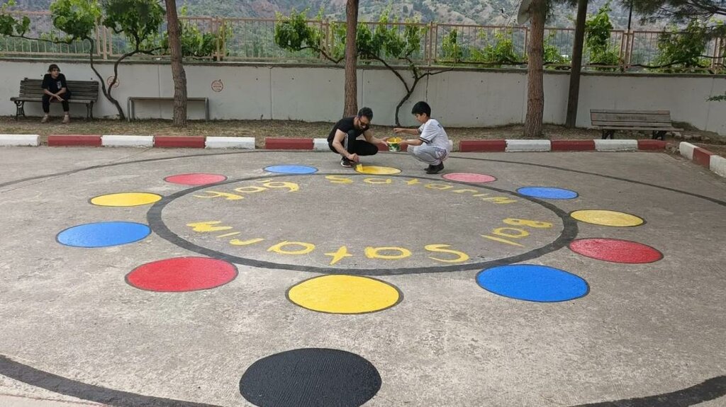 School Saricakaya Middle School, Saricakaya, photo