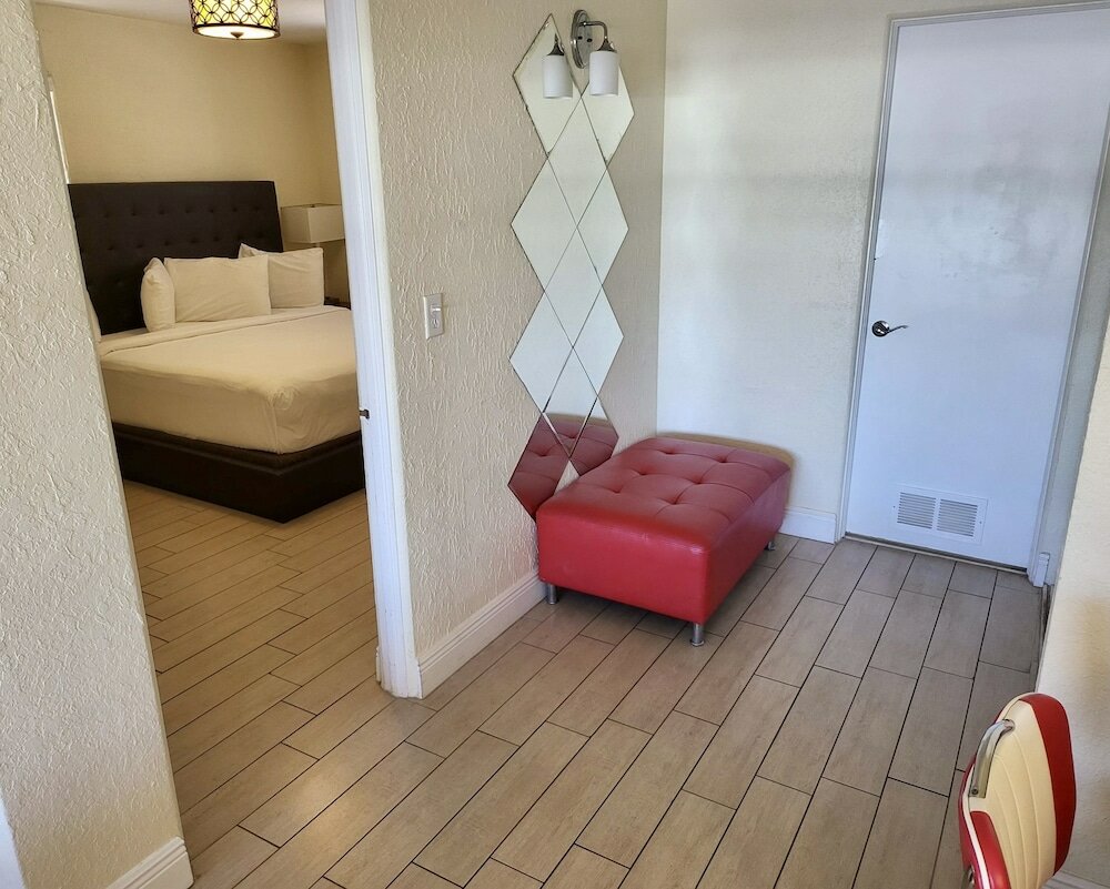 Фото Chateau Mar Beach Resort