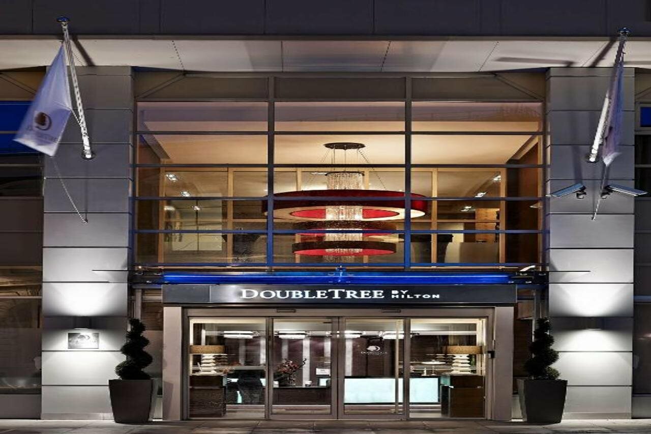 Фото DoubleTree by Hilton London - Victoria