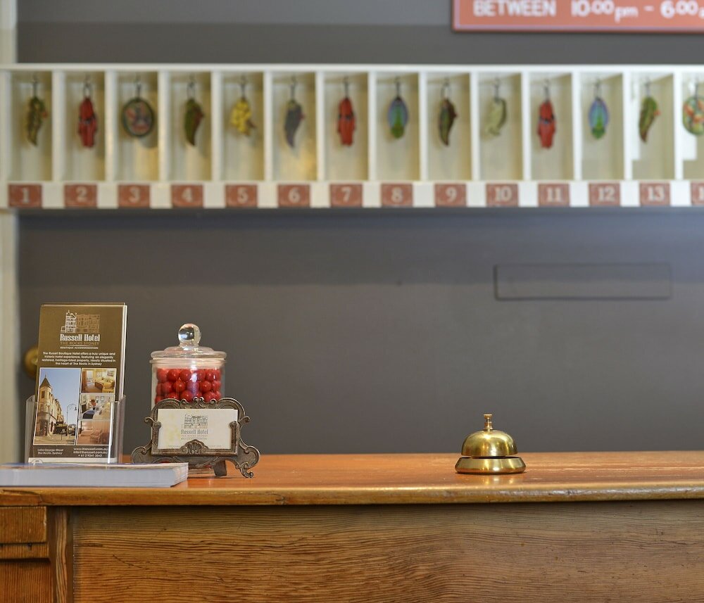 Фото The Russell Boutique Hotel