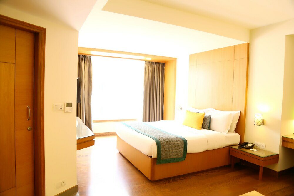 Фото Lemon Tree Hotel, Dehradun