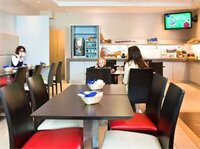 Фото Ibis Geneve Centre Gare