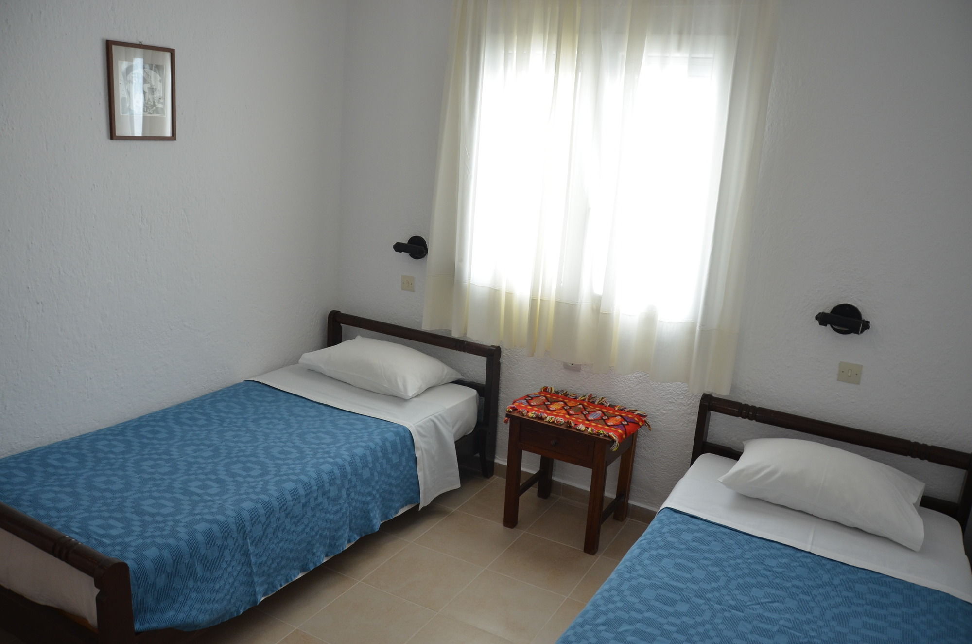 Фото Poppy Villas