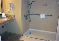 Фото Holiday Inn Express & Suites Buffalo Downtown - Medical Ctr, an Ihg Hotel