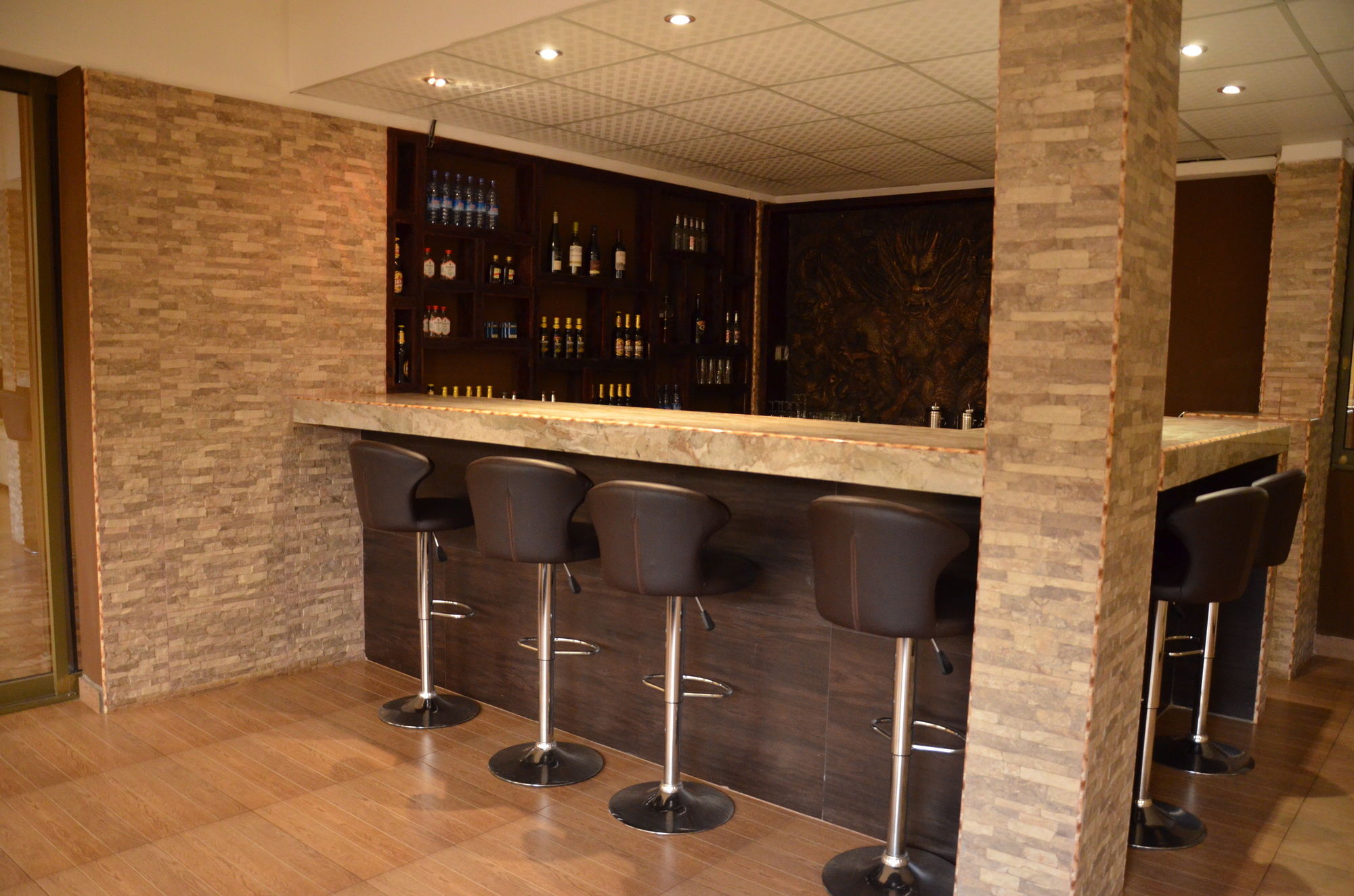 Фото Prestige Hotel Suites Kampala