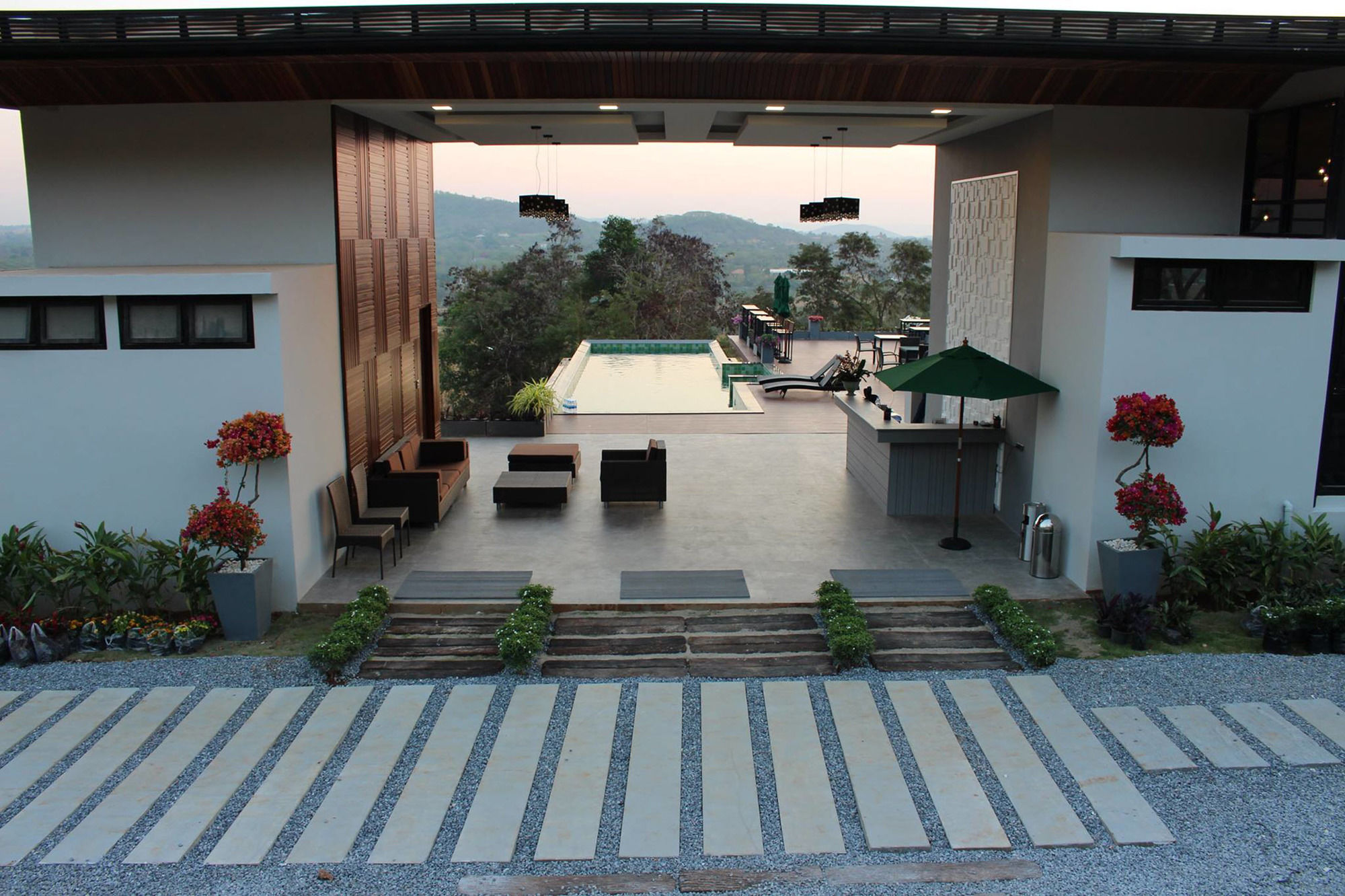 Фото Phurapee Pakchong