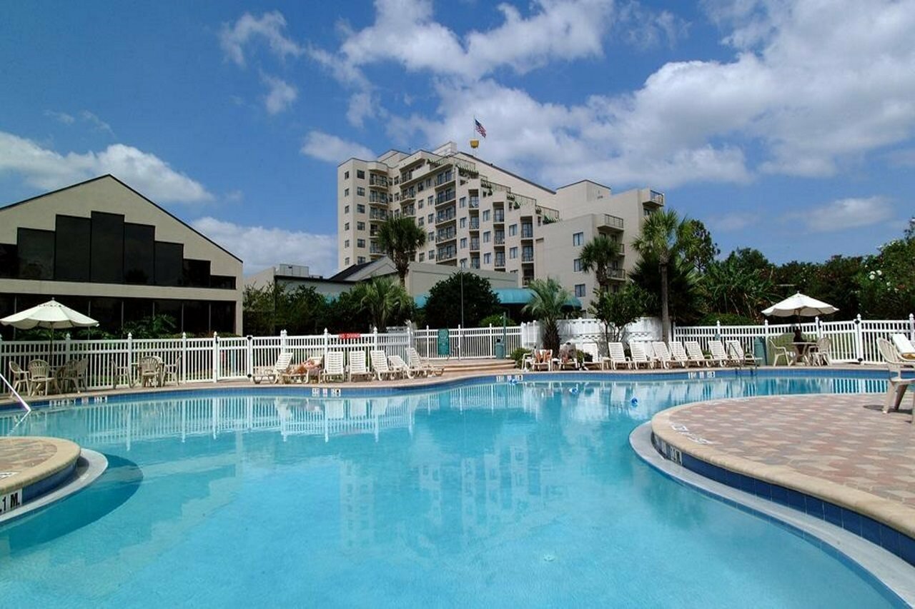 Фото Enclave Hotel & Suites Orlando, a staySky Hotel & Resort