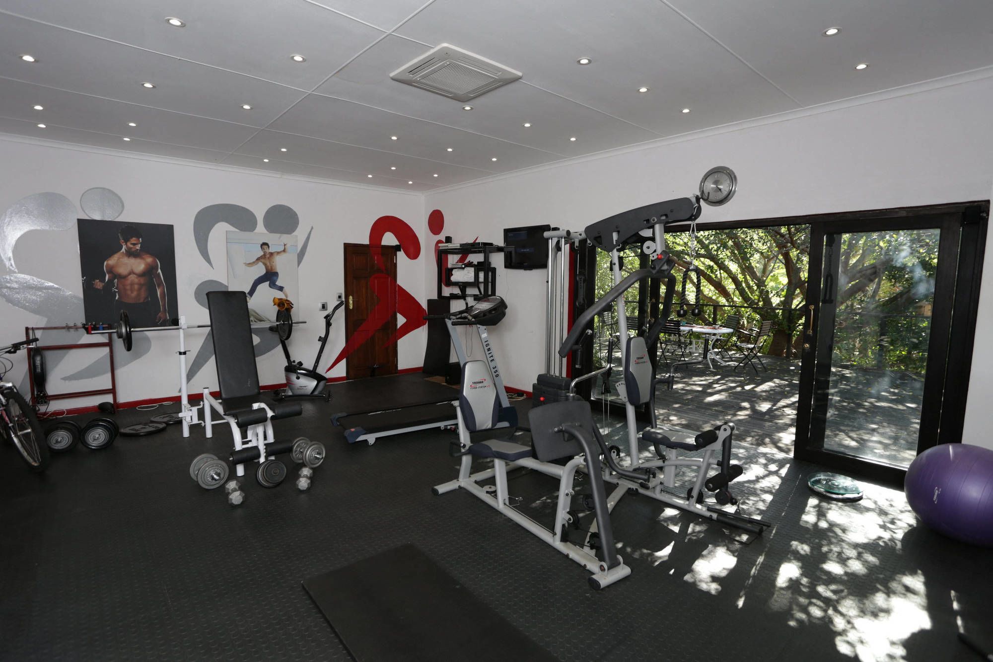 Фото Shangrila Manor - Adults Only