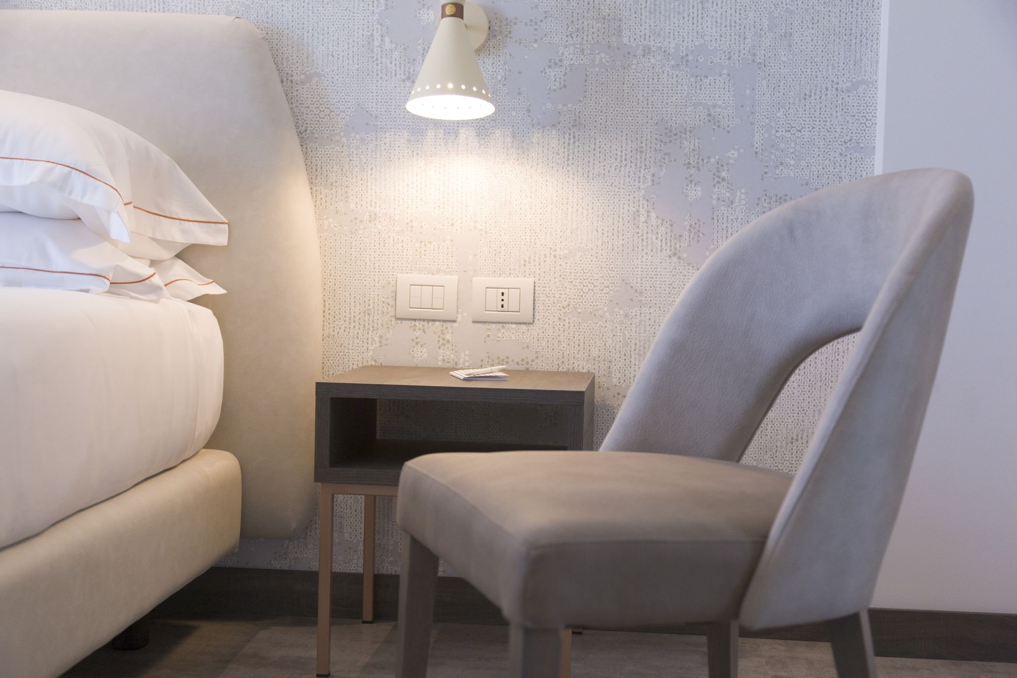 Фото Ghibli Hotel