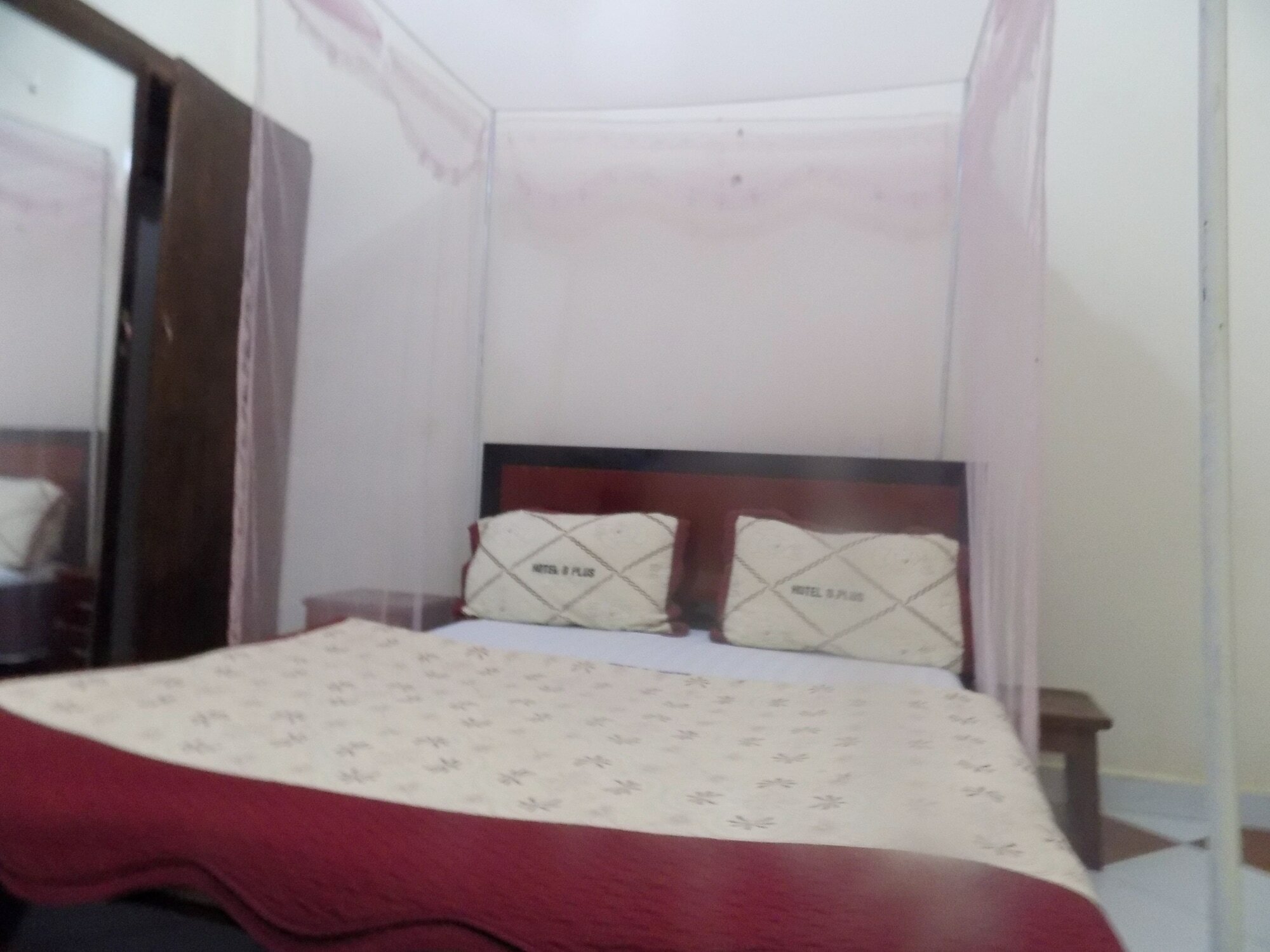 Фото Hotel B Plus