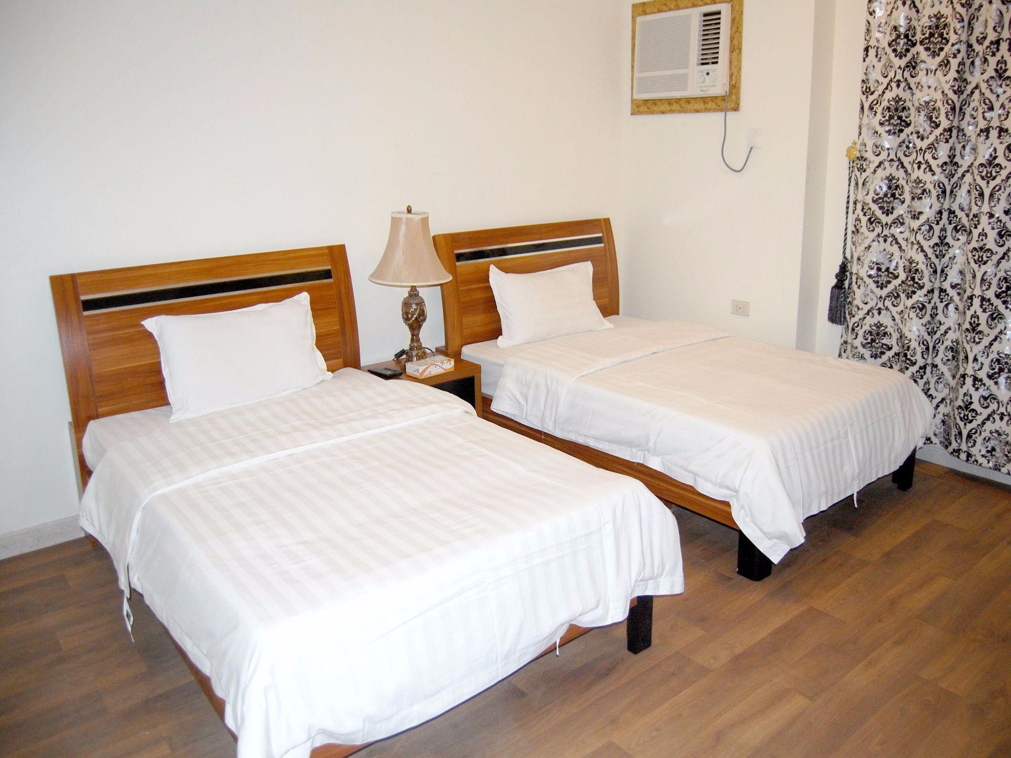 Фото Diouf Al Nabarees Hotel