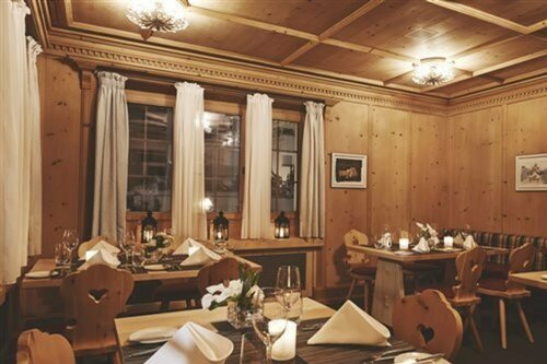 Внешний вид отеля Hotel Waldhuus Davos в Давосе, фото 4