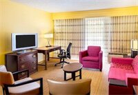 Фото Courtyard by Marriott Pensacola