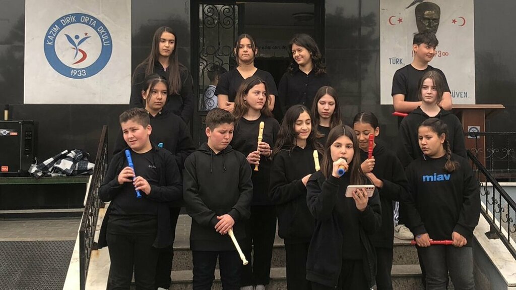 Primary school Kazim Dirik Ilkogretim Okulu, Bayindir, photo