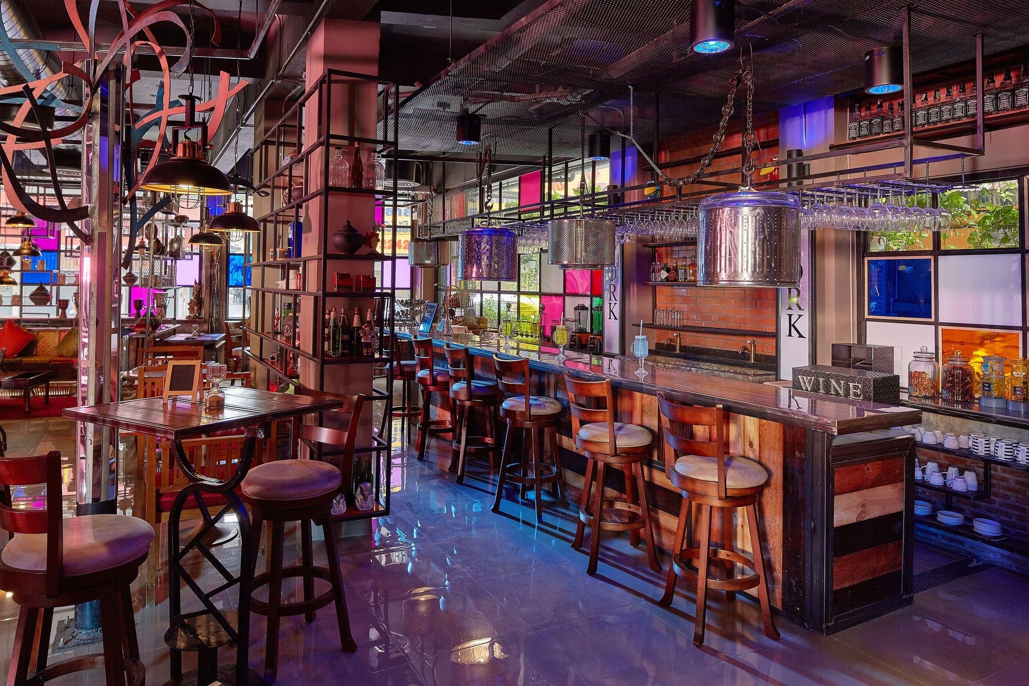 Фото W22 by Burasari