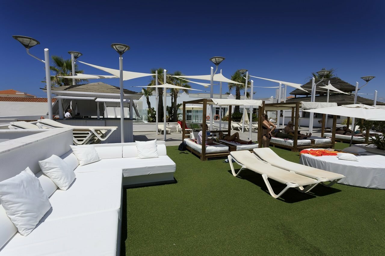 Фото Playa De La Luz Hotel