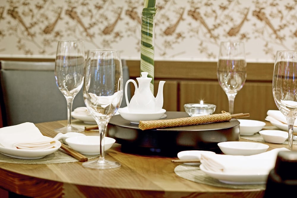 Фото Moevenpick Hotel Zurich Airport