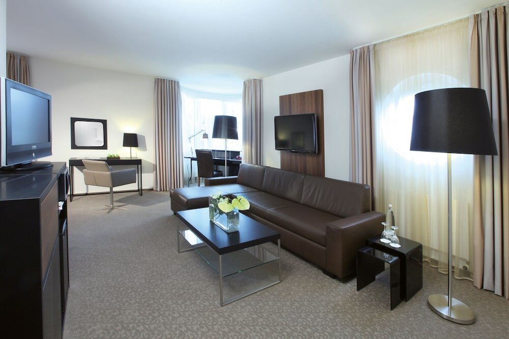 Фото Lindner Hotel Airport