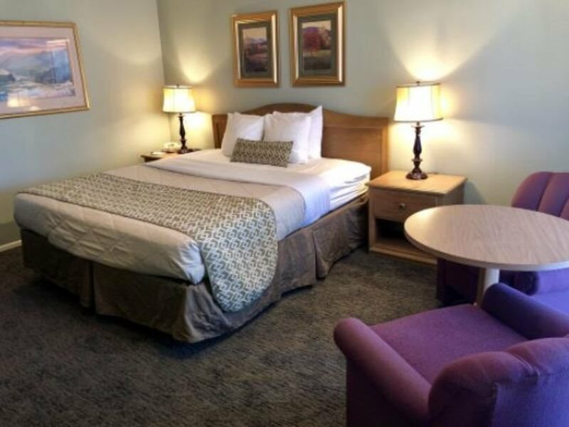 Фото Lamp Liter Inn