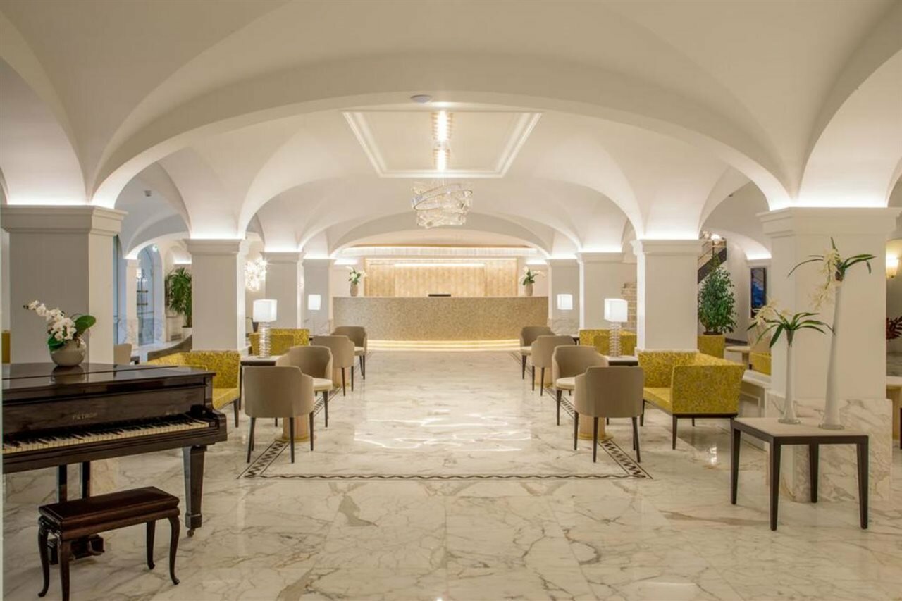 Фото Hotel Shangri-La Roma