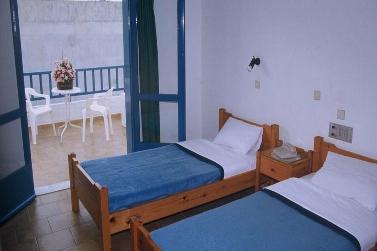 Фото отеля 2