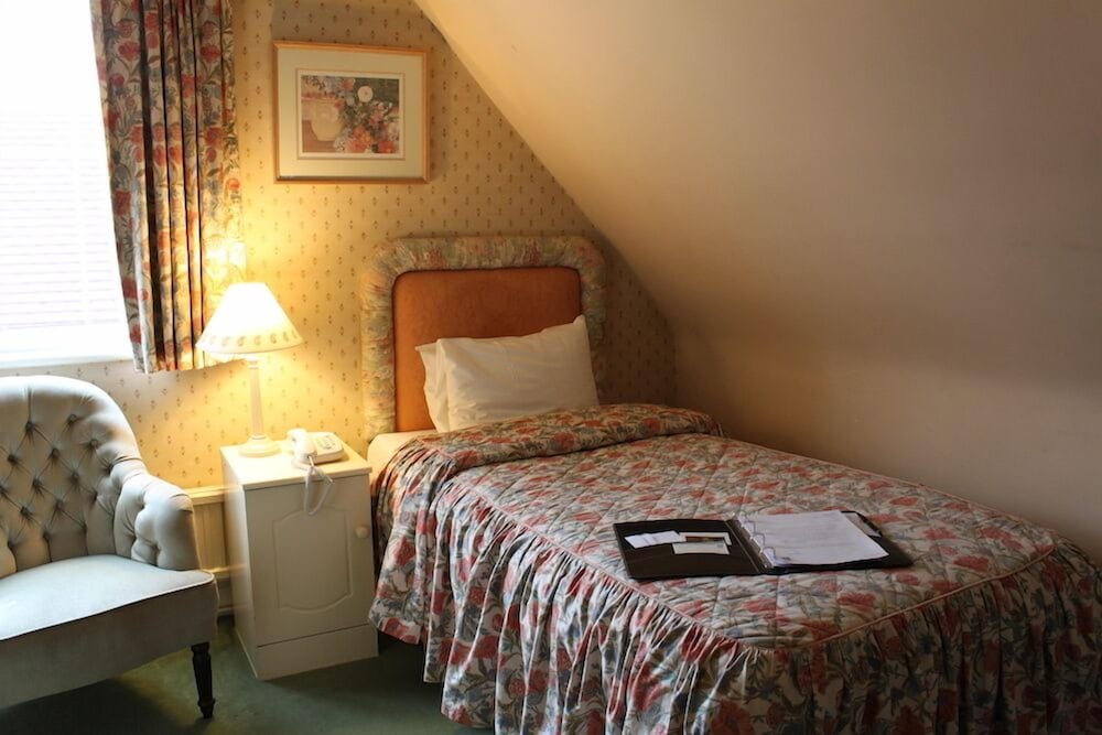 Фото Brook Marston Farm Hotel