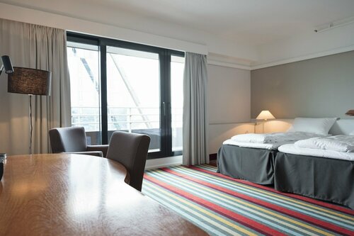 Гостиница Dronningen Hotel в Кристиансанне