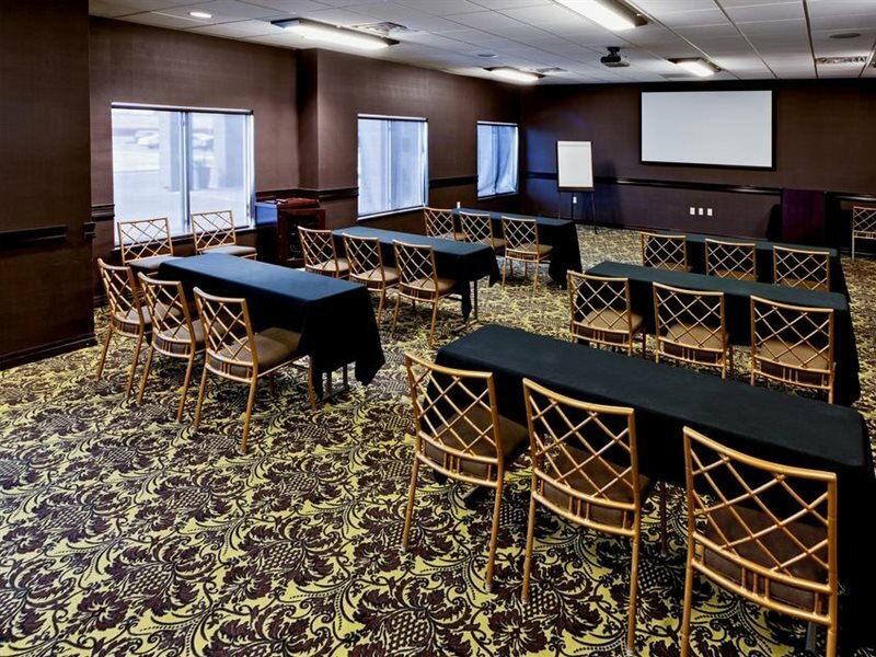 Фото Hawthorn Suites by Wyndham Lubbock