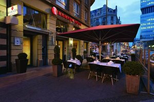 Гостиница Ramada by Wyndham Frankfurt Central Station