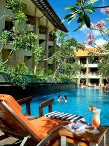 отель ibis Styles Bali Legian