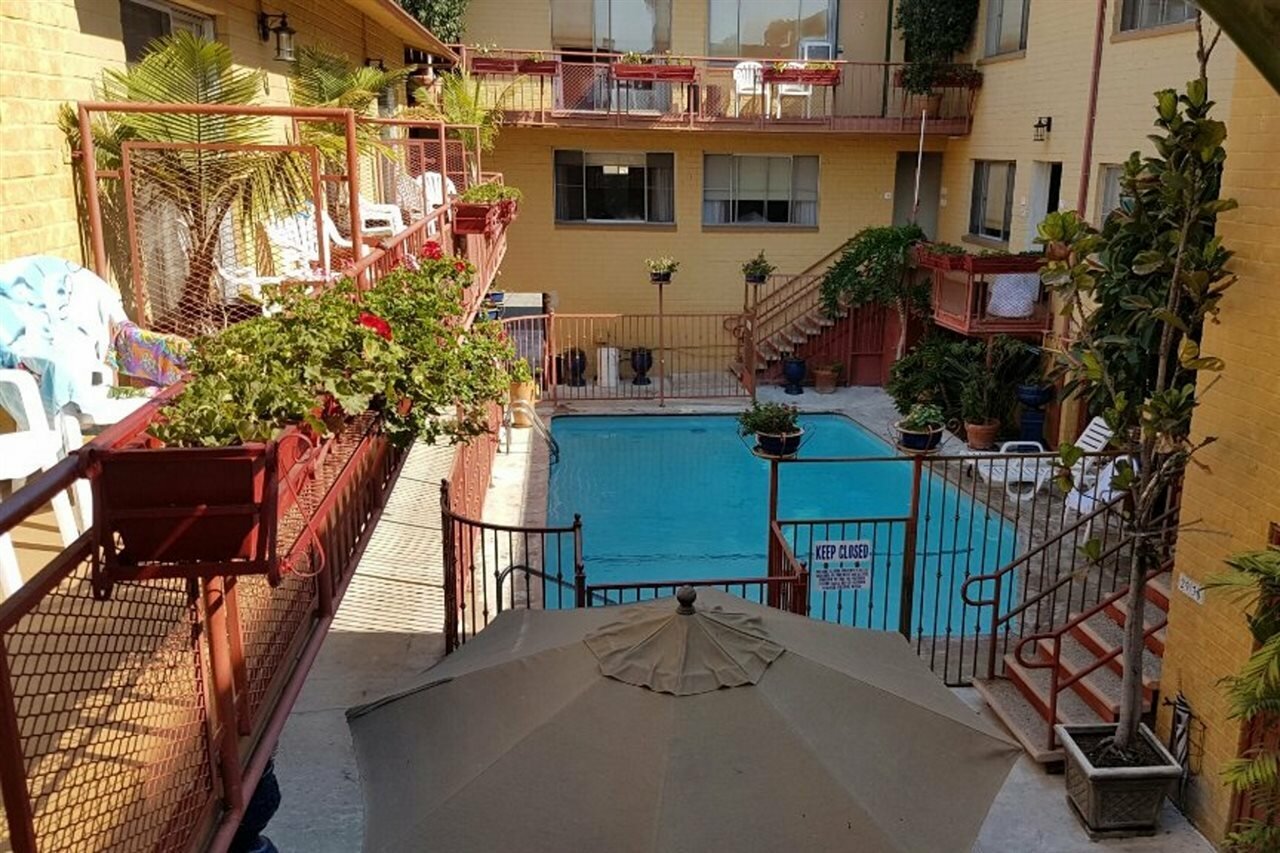 Фото Hollywood Downtowner