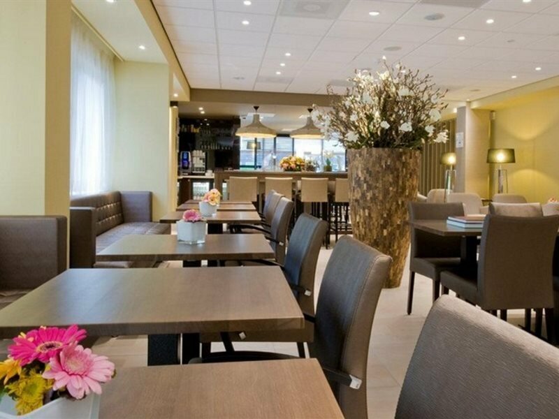 Фото Holiday Inn Express Amsterdam - South, an Ihg Hotel