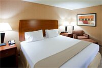 Фото Holiday Inn Express Fairfax - Arlington Boulevard, an Ihg Hotel