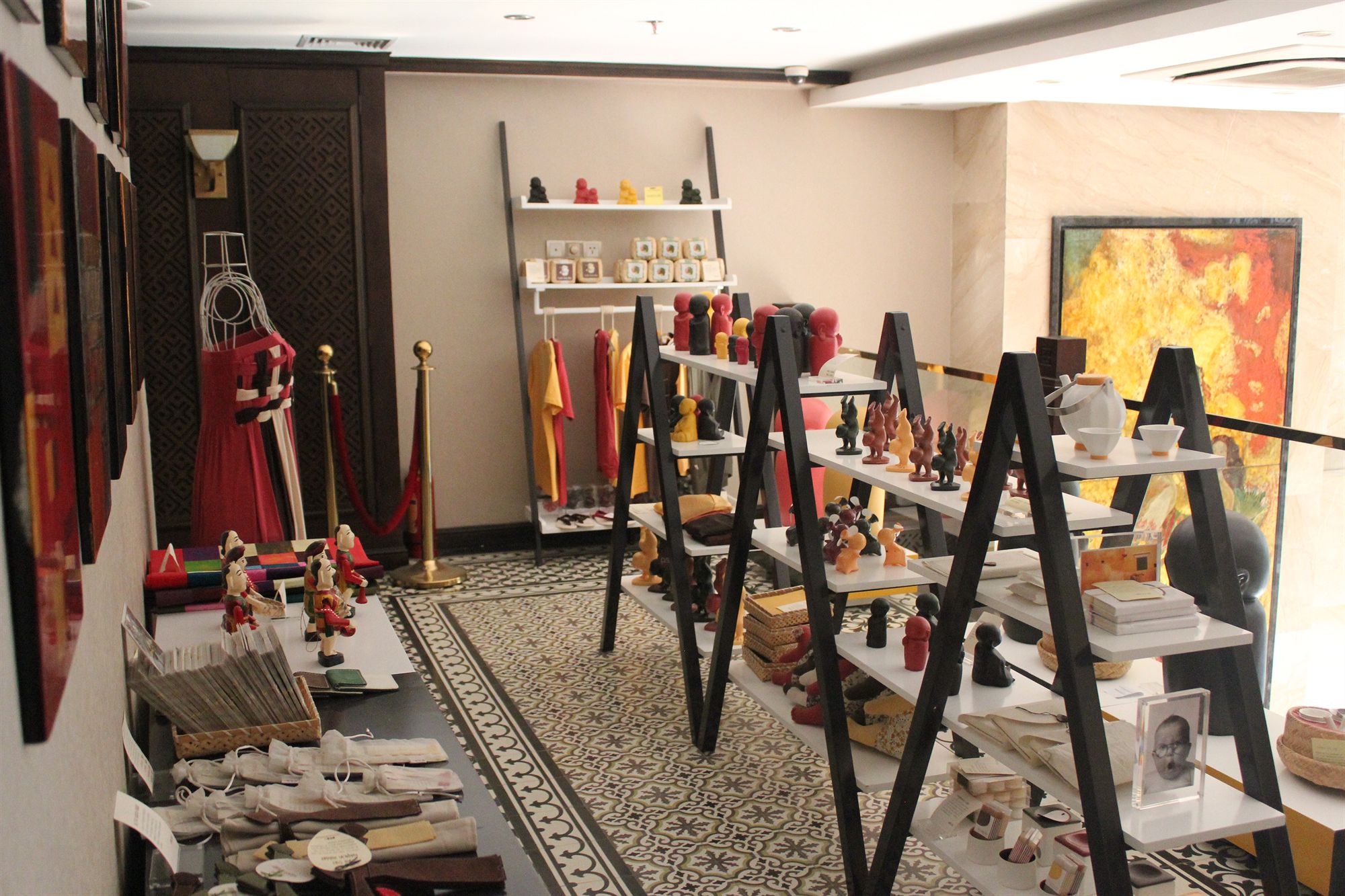 Фото Golden Lotus Luxury Hotel