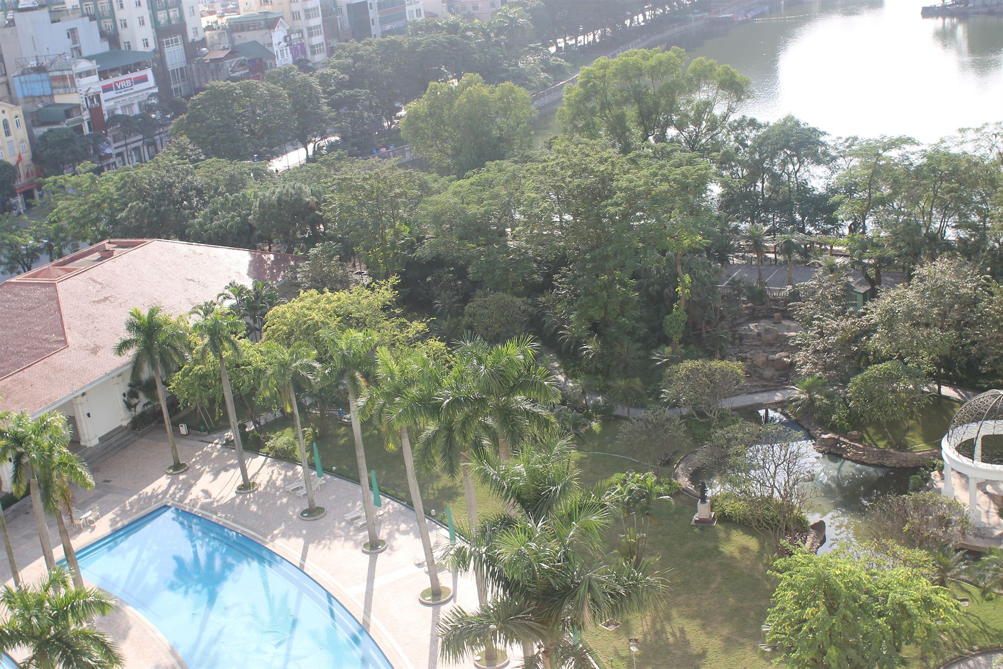 Фото Daeha Hanoi Serviced Apartments