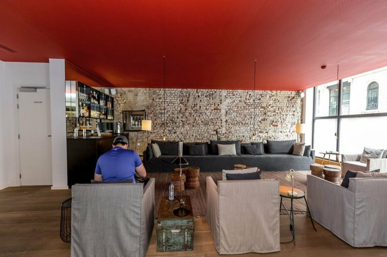 Фото 9Hotel Central