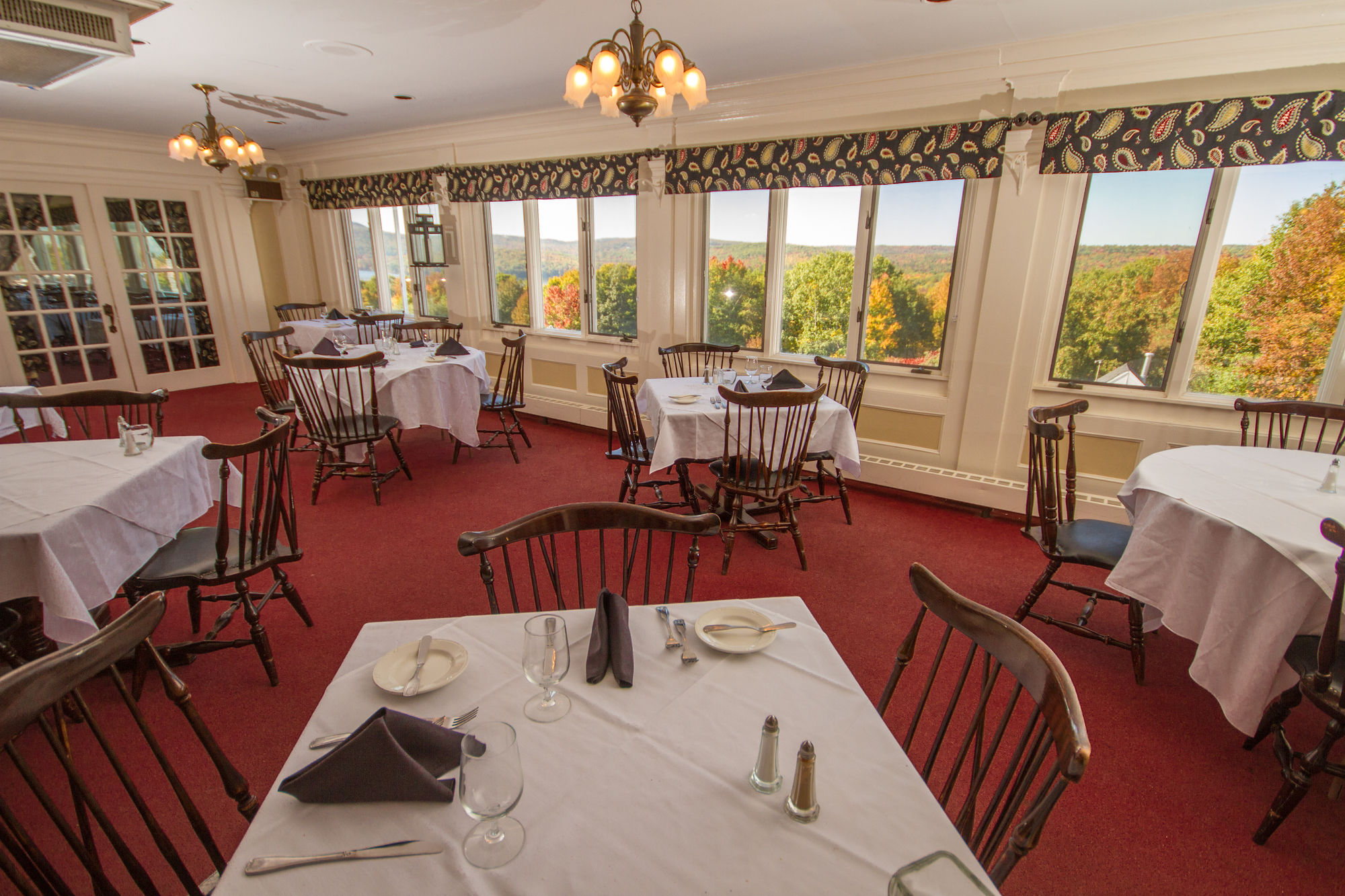 Фото The Lucerne Inn