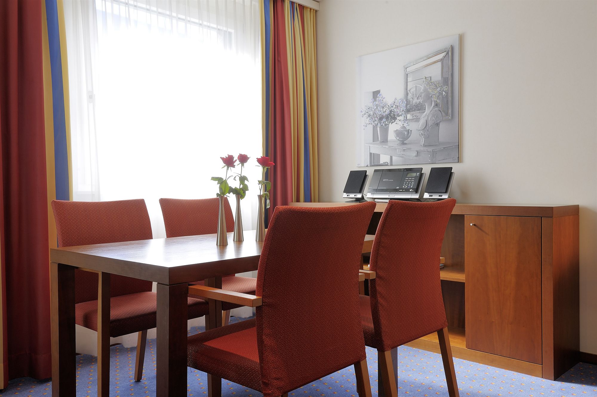 Фото Radisson Blu Hotel, St. Gallen