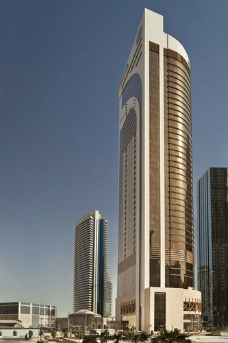 Гостиница Crowne Plaza Doha West Bay в Дохе