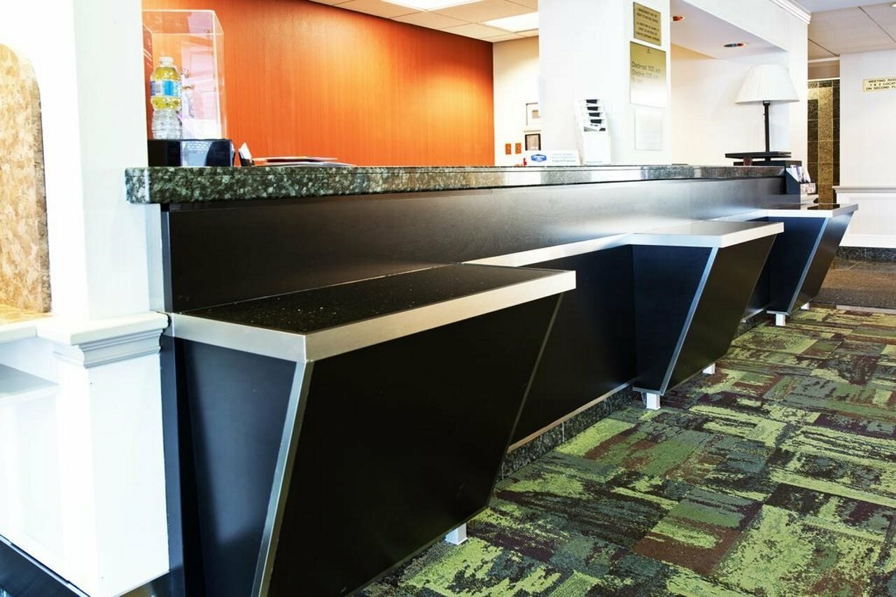 Фото Hampton Inn by Hilton Ottawa