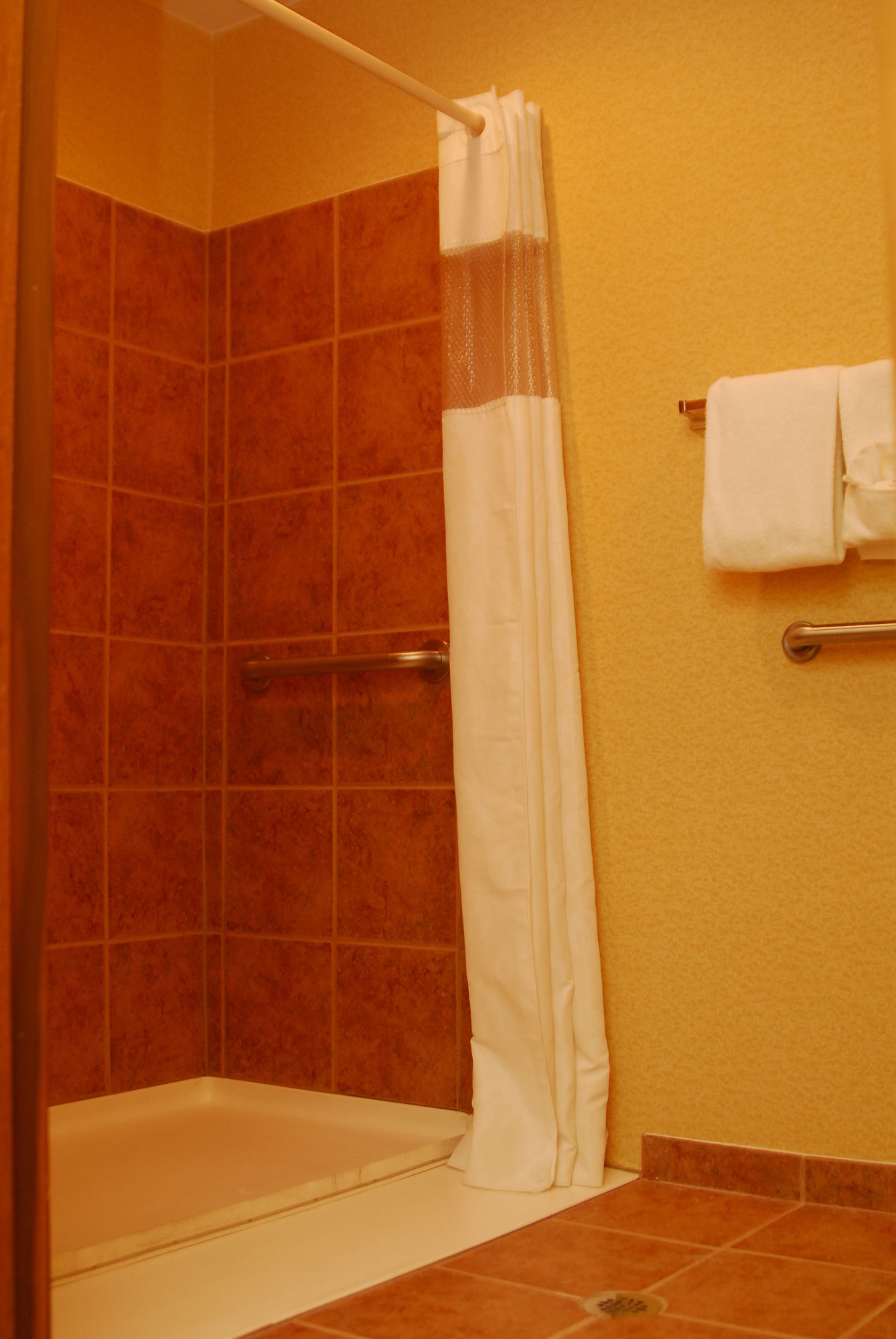 Фото Ramada by Wyndham Bettendorf