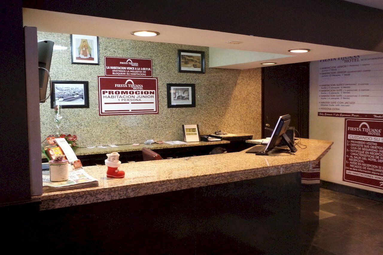 Фото Hotel Fiesta Tijuana