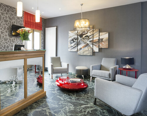 Внешний вид отеля Charlemagne в Нёйи-сюр-Сене, фото 5