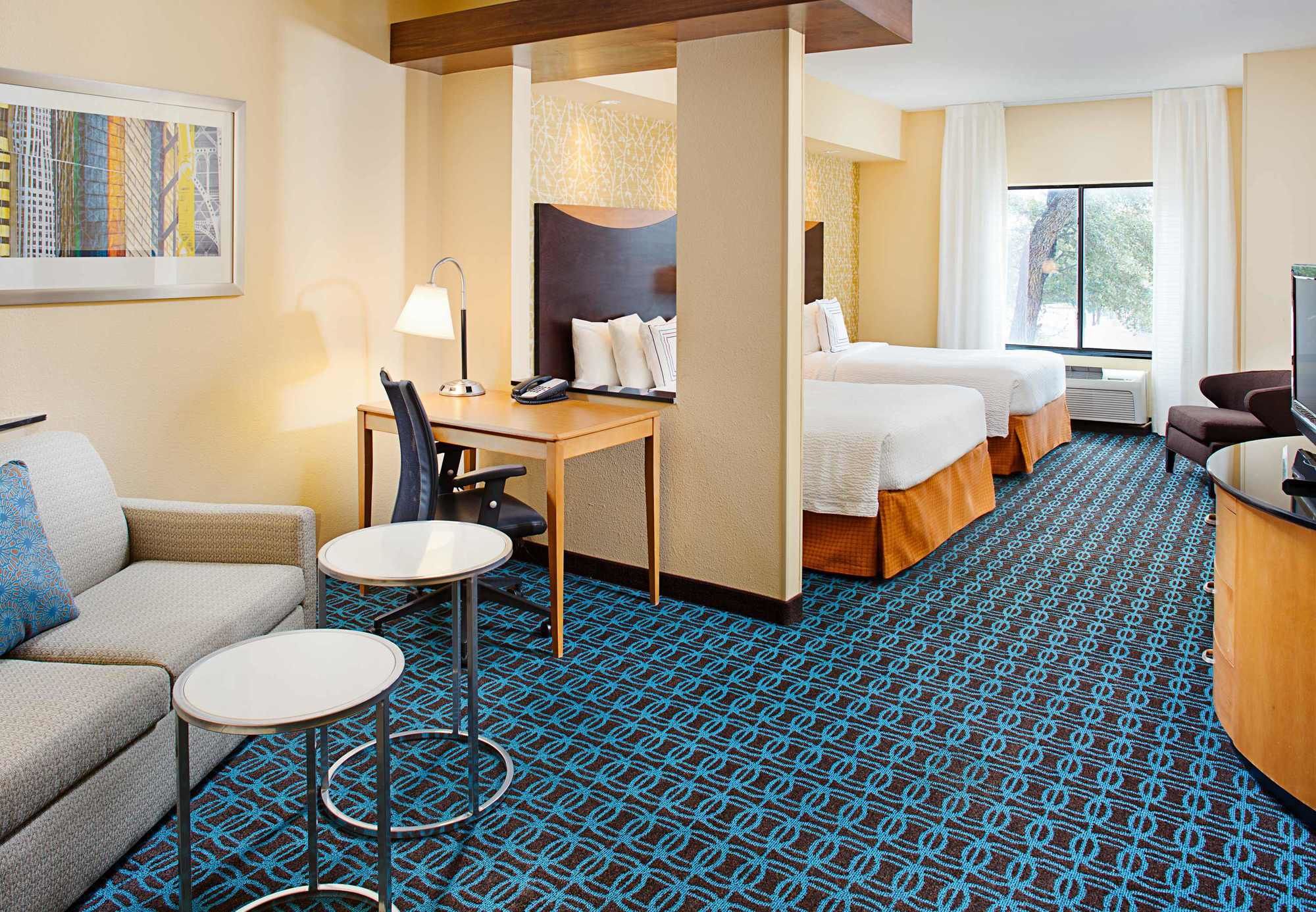 Фото Fairfield Inn & Suites by Marriott San Antonio Seaworld