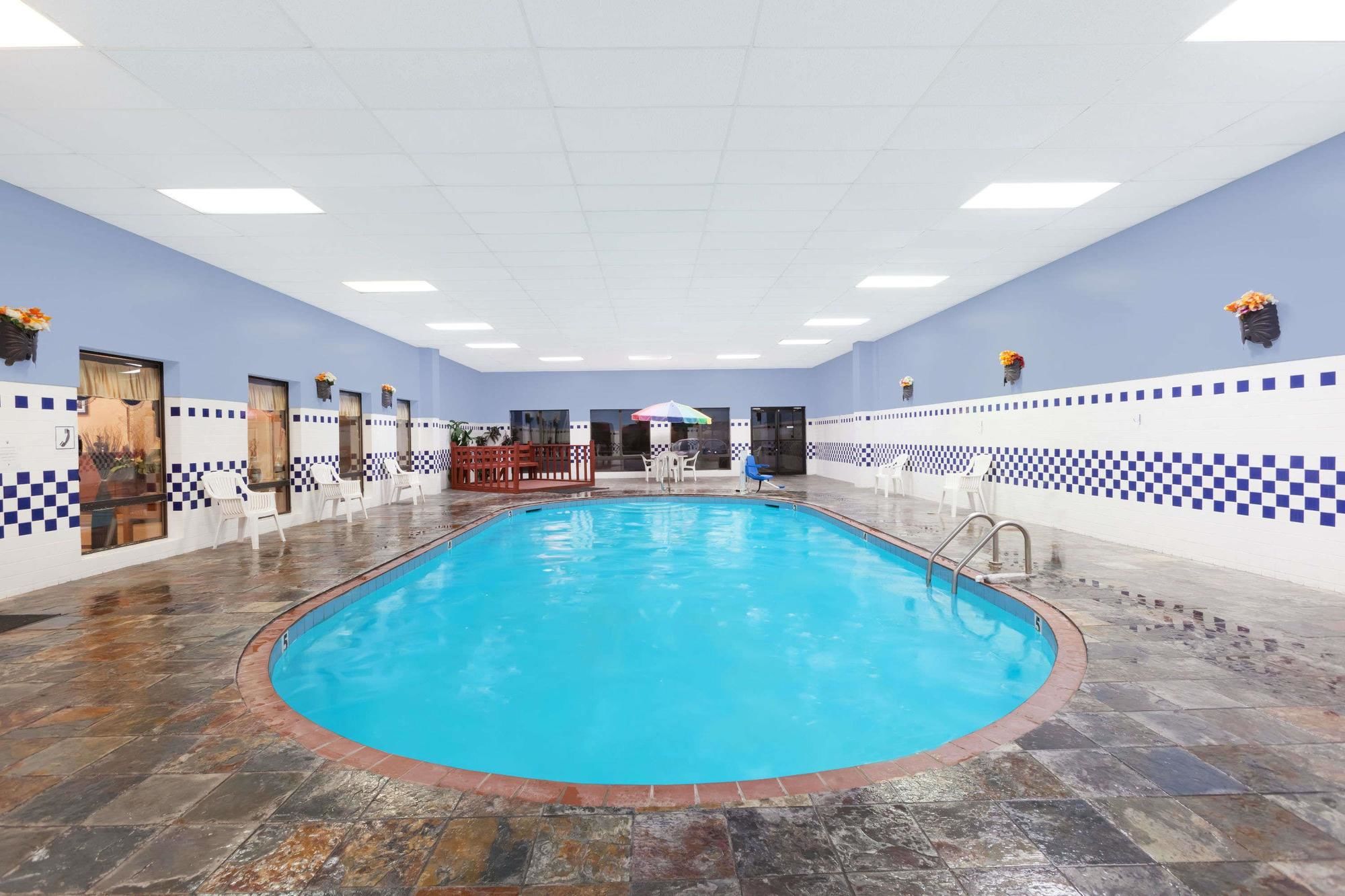 Фото Super 8 by Wyndham North Little Rock/McCain