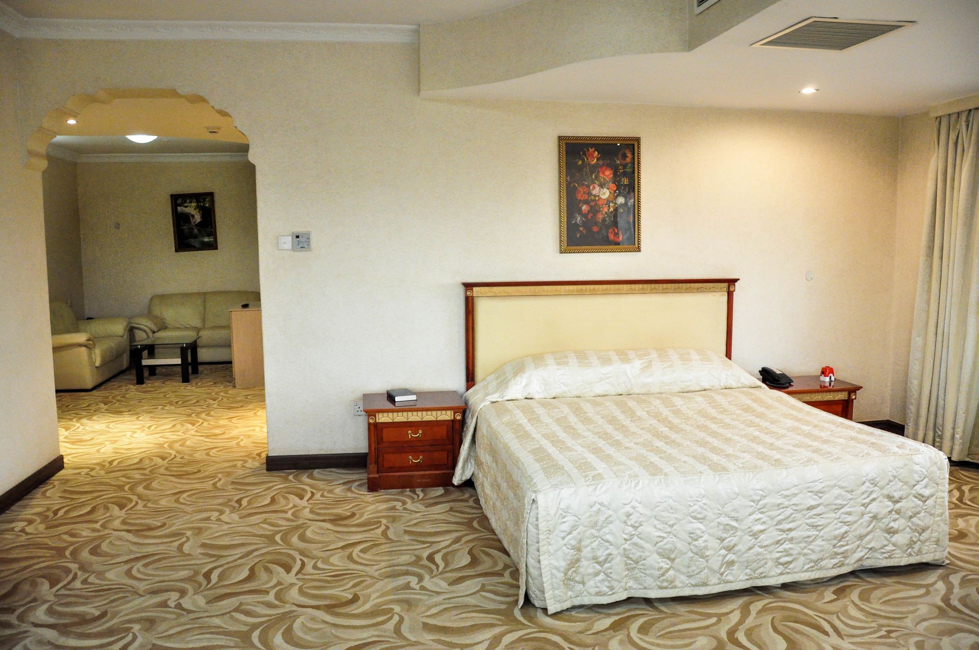 Фото Отель City Royal Resort