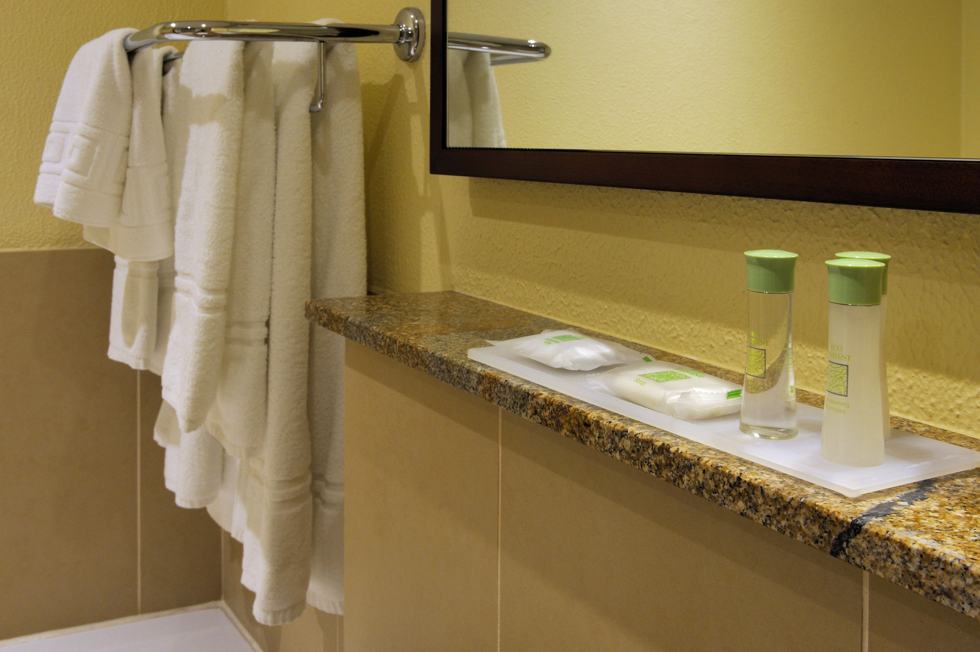 Фото City Lodge Johannesburg Airport, Barbara Road