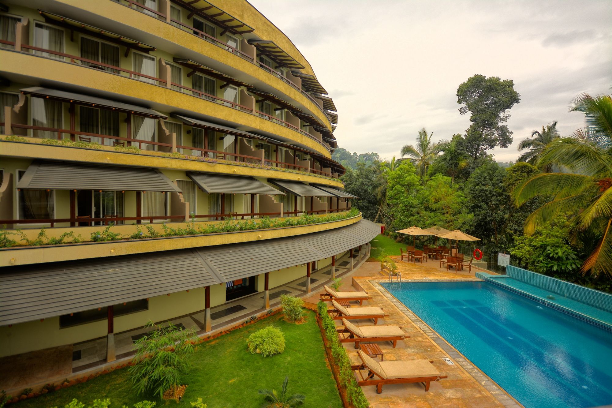 Фото Earl's Regent Kandy