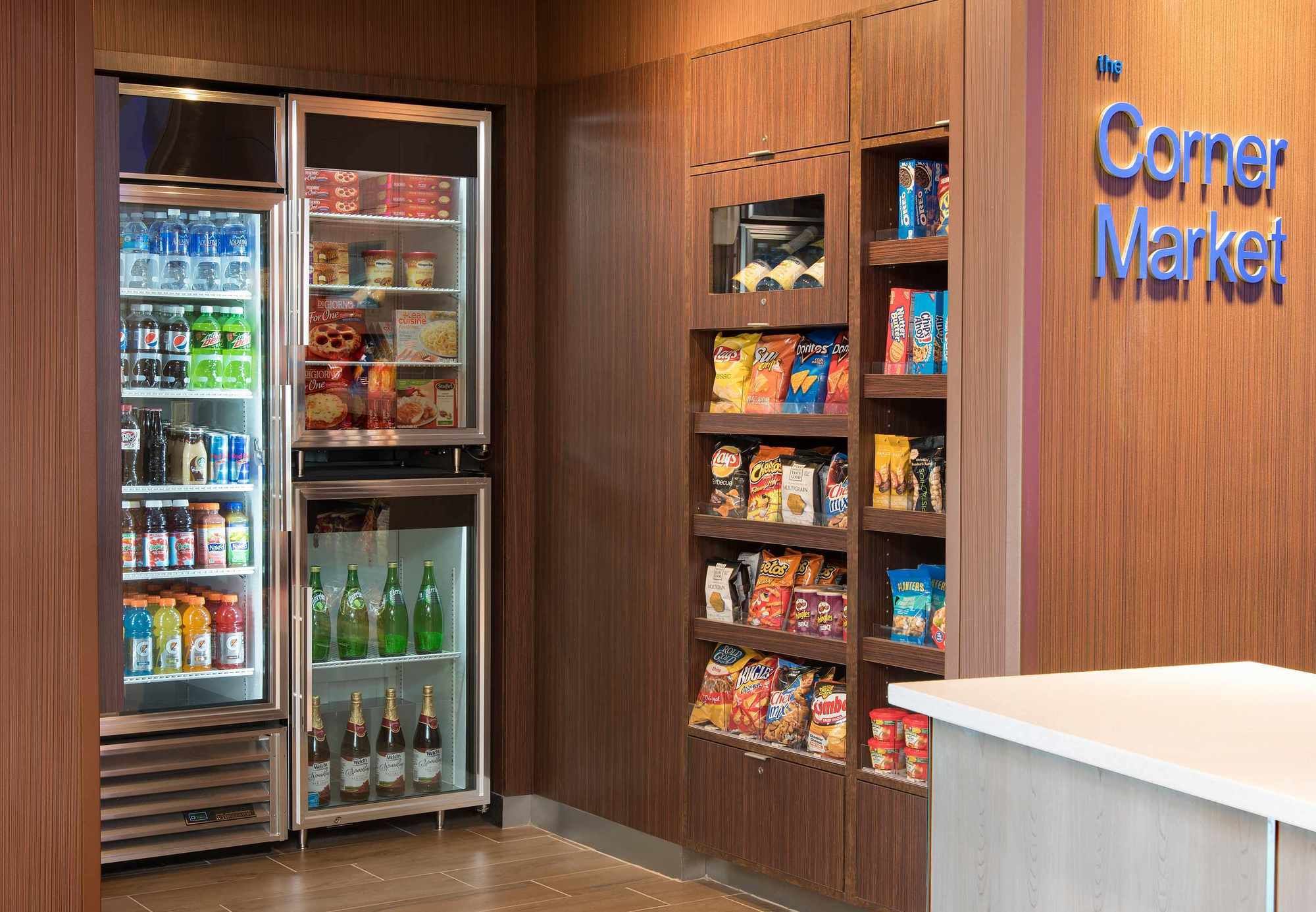 Фото Fairfield Inn & Suites Tampa Westshore Airport