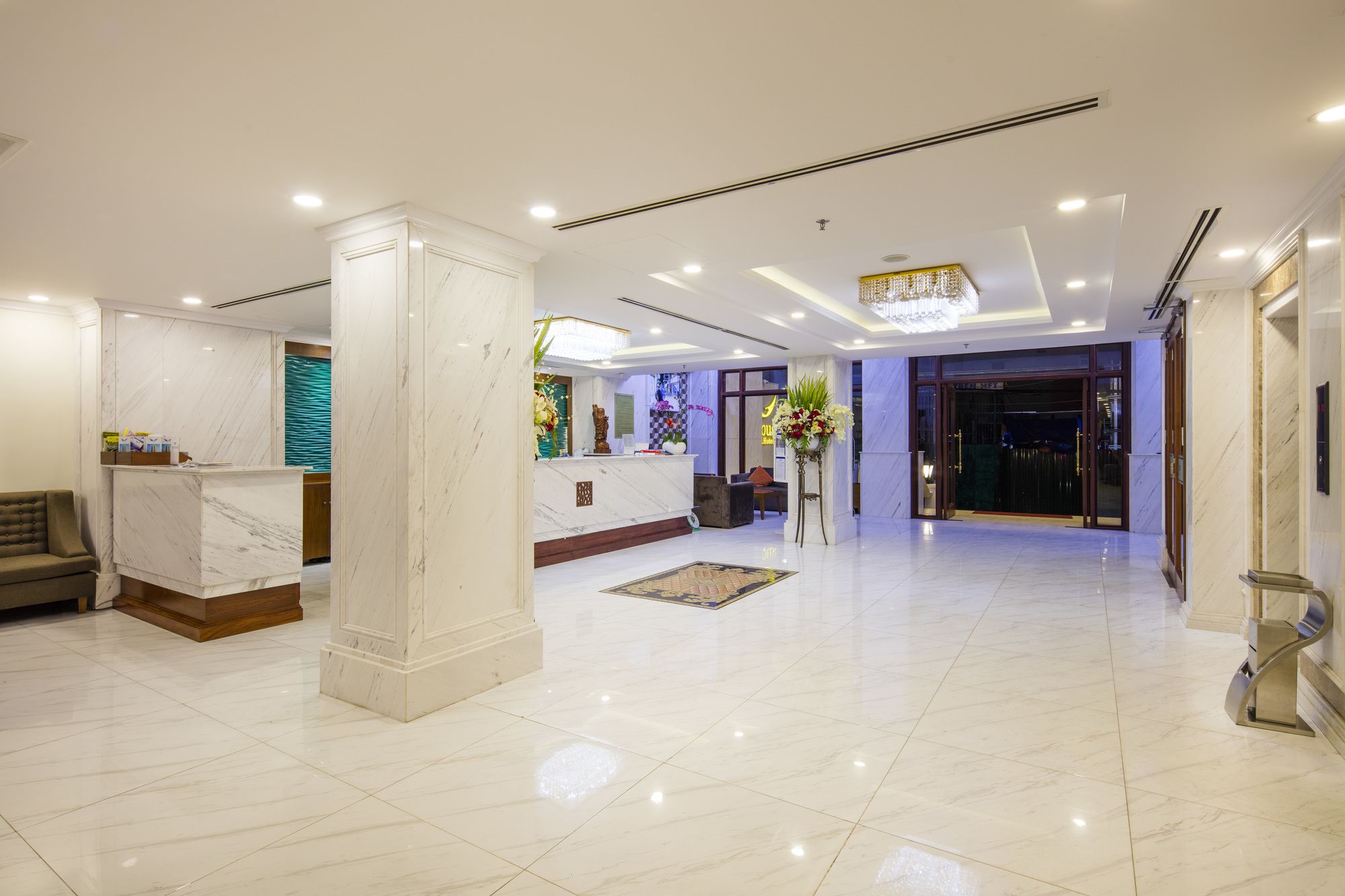 Фото Apus Hotel